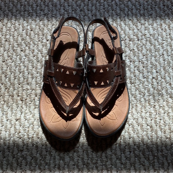 BOC Born Concept Brown Women's Strappy Sandal Shoes Size 7M - Picture 4 of 8